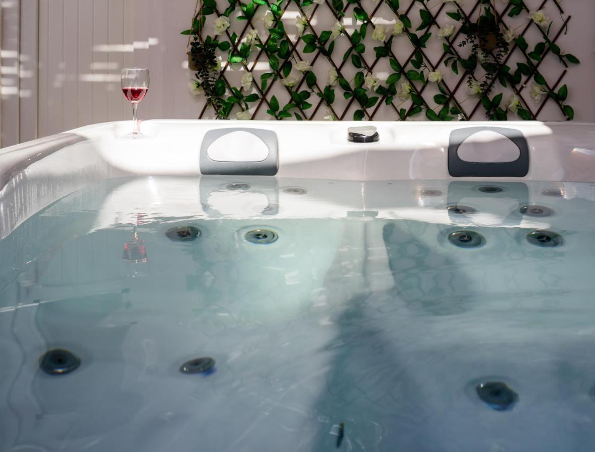 Heart Of Oia - Private House With Jacuzzi Apartment Luaran gambar