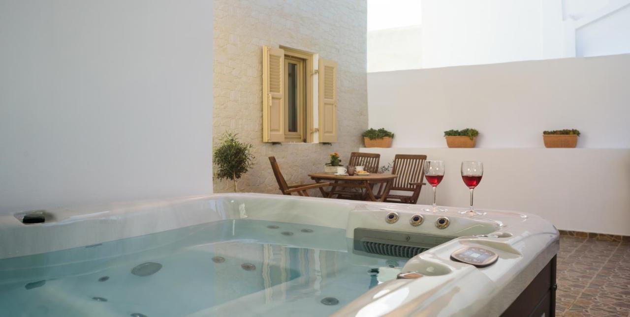 Heart Of Oia - Private House With Jacuzzi Apartment Luaran gambar