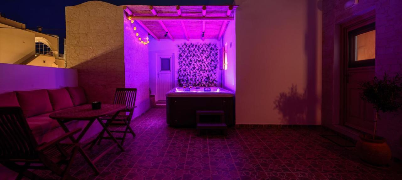 Heart Of Oia - Private House With Jacuzzi Apartment Luaran gambar