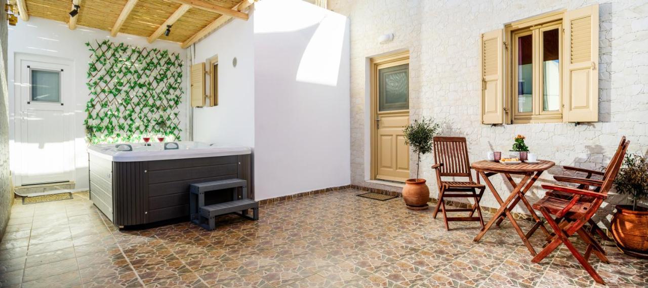 Heart Of Oia - Private House With Jacuzzi Apartment Luaran gambar